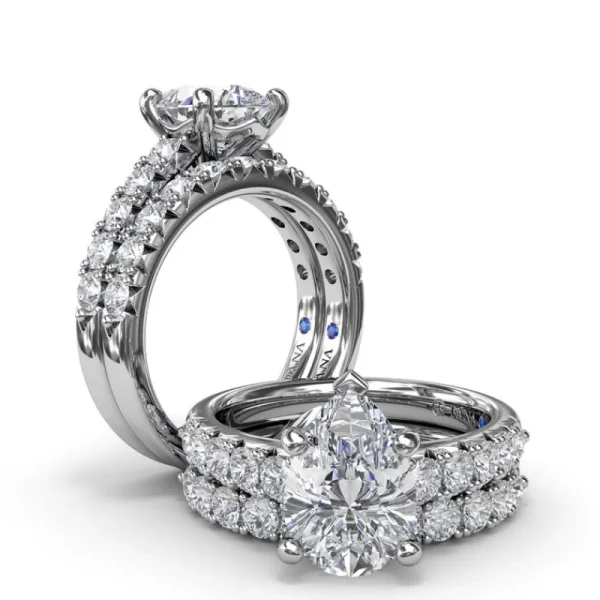 Sale Fana Handset Pear Diamond Engagement Ring